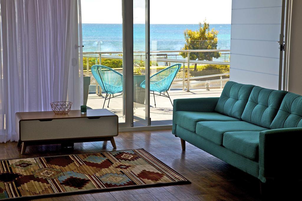Penguin Beachfront Apartments Номер фото